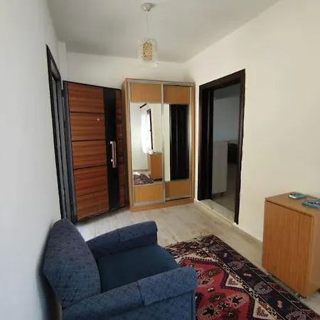 Merkezde Site Icerisinde Genis Ve Ferah Daire
