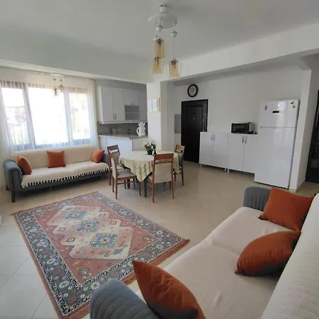 Merkezde Site Icerisinde Genis Ve Ferah Daire Apartment Bodrum