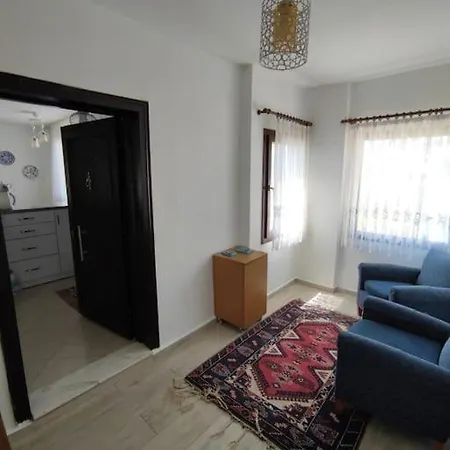 Apartment Merkezde Site Icerisinde Genis Ve Ferah Daire Bodrum